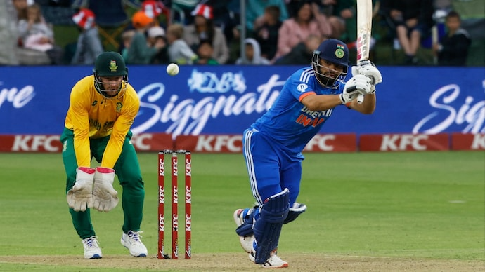 Sunil Gavaskar Praise Rinku Singh And Says Maiden T20I Fifty Will Boost His Confidence A Lot Satya Day