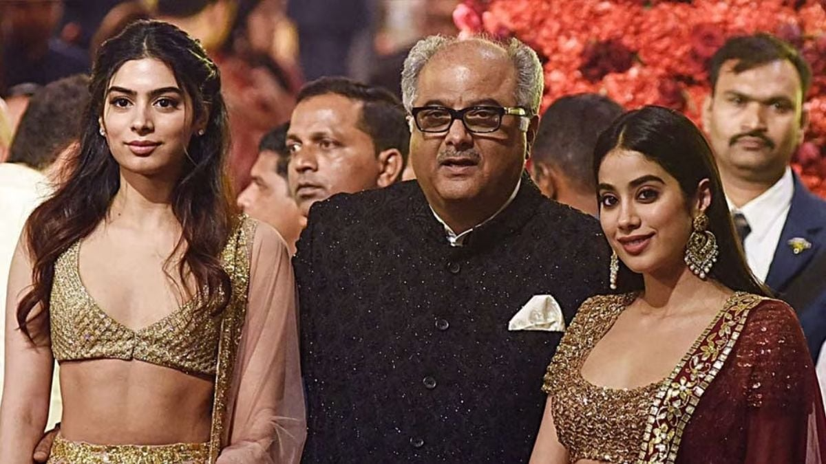 why janhvi kapoor sold four apartments in mumbai overnight