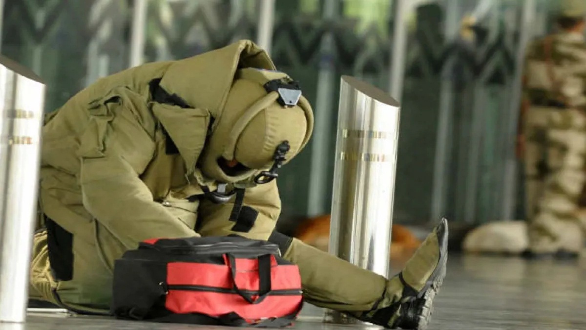 West Bengal Indian Museum Bomb Threat