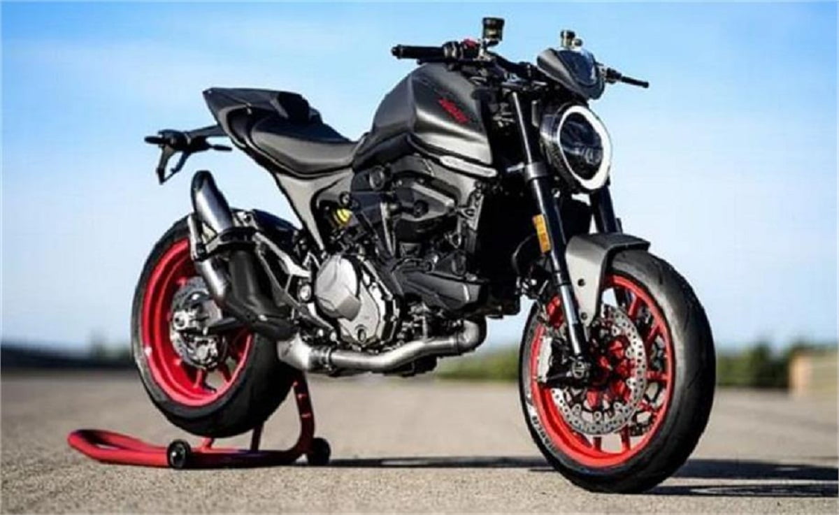 DUCATI MONSTER