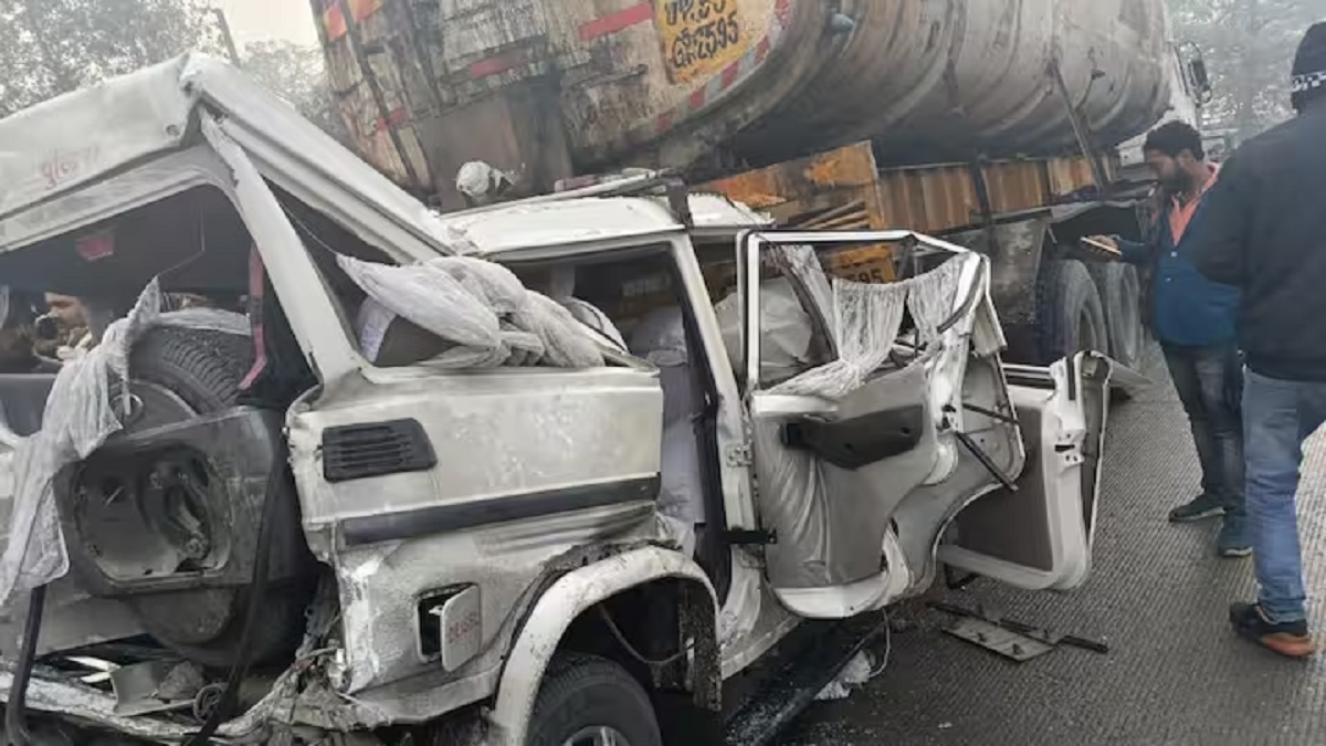 Basti Road Accident