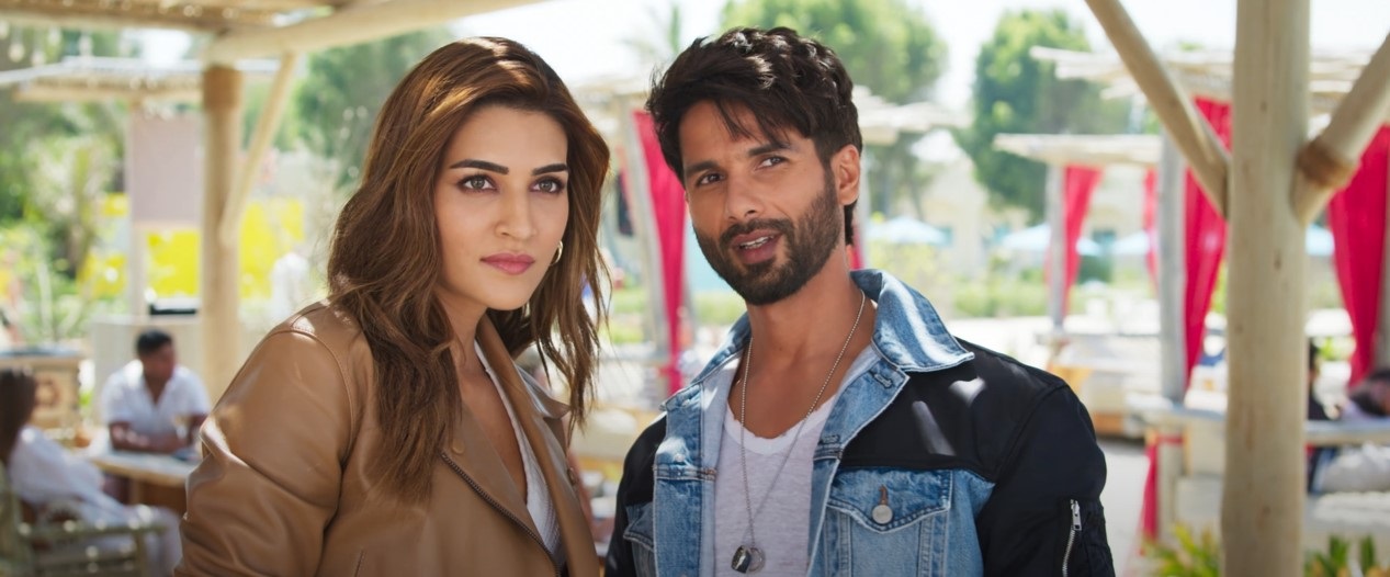 ijbAEmP6 SHAHID KAPOOR