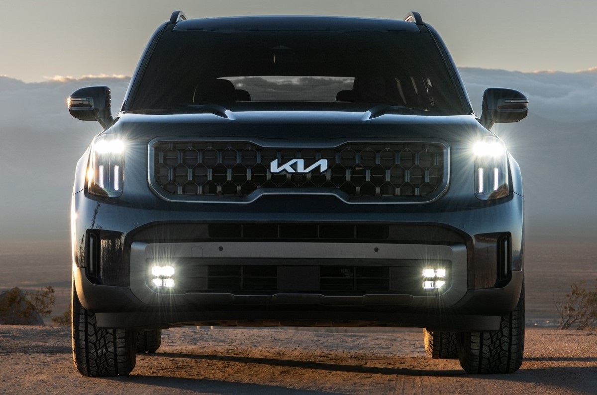 Kia Clavis Suv Satya Day