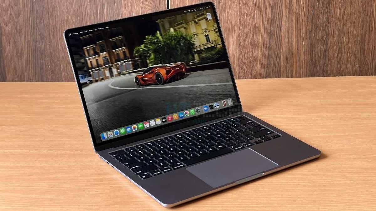 Apple Mac Book Air.1