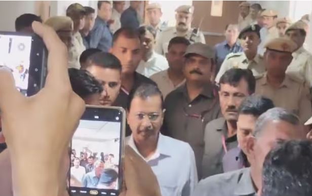 delhi cm ak
