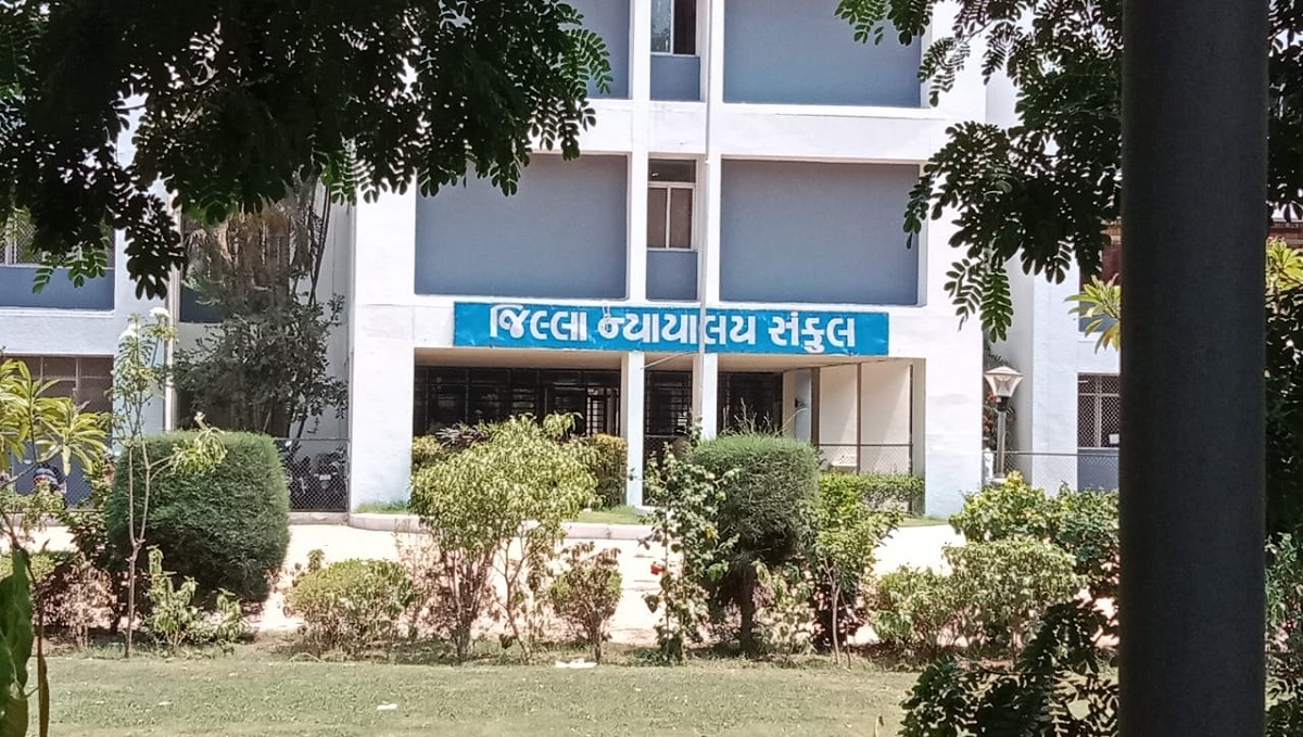 Ekghf0Wz court