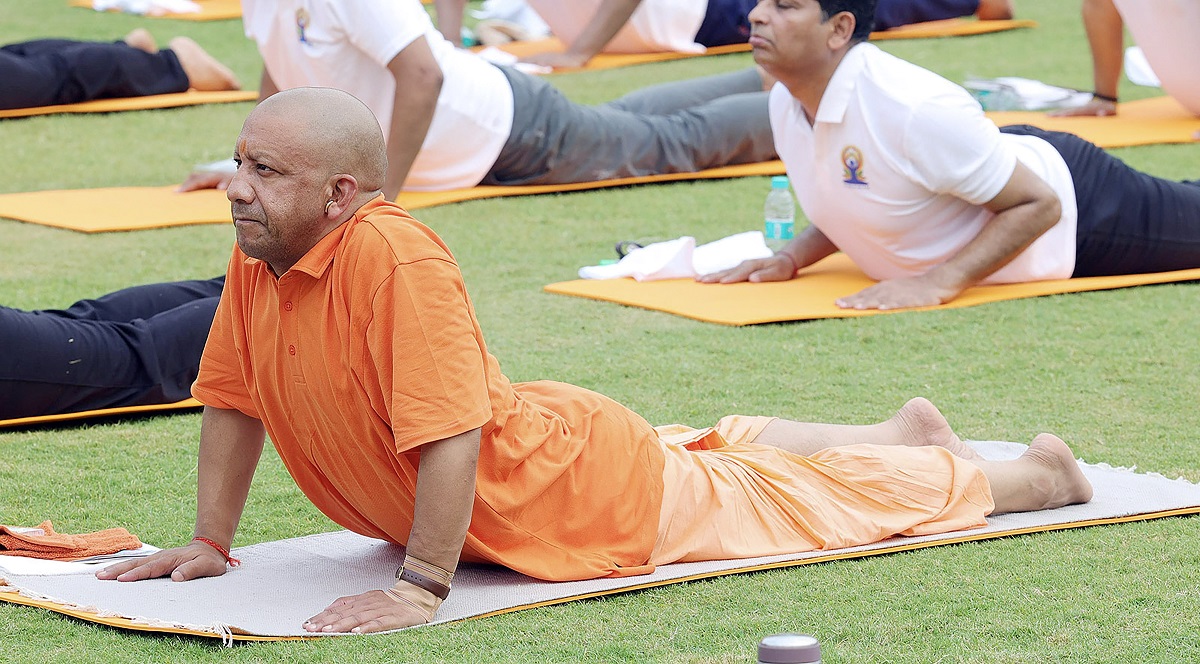 CM YOGI.2
