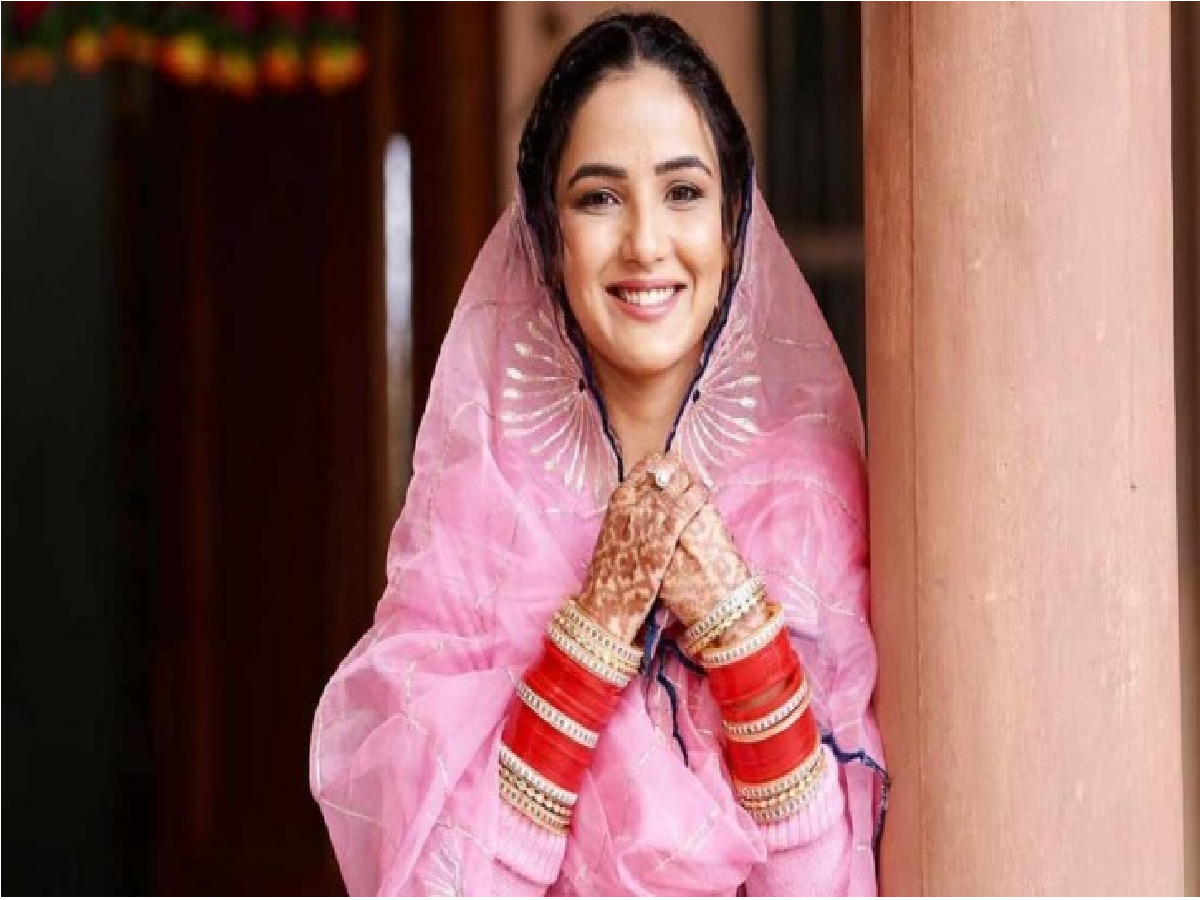 Jasmin Bhasin Birthday