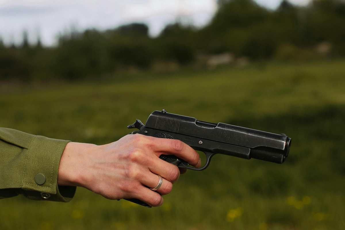 gun
