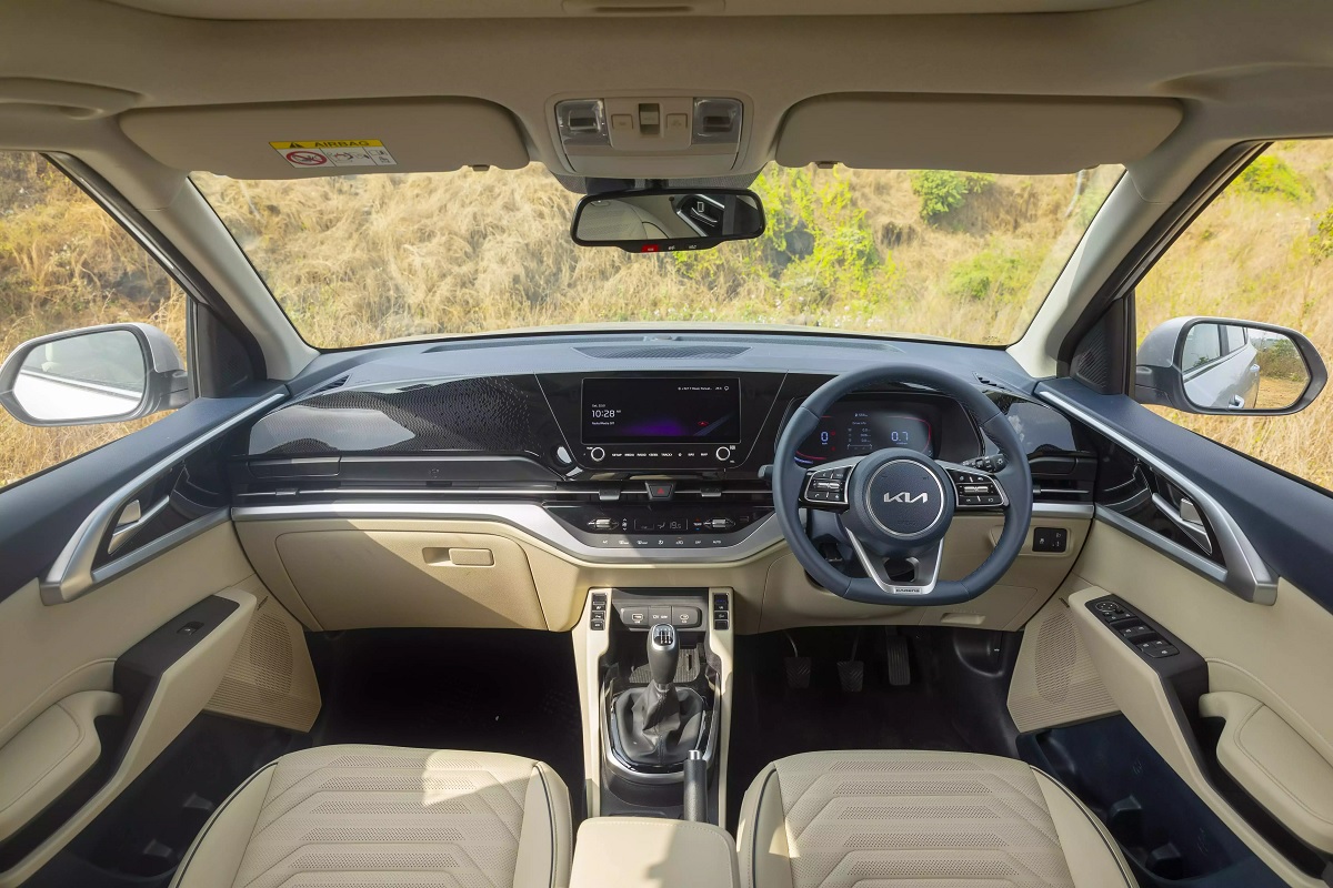 kia carens