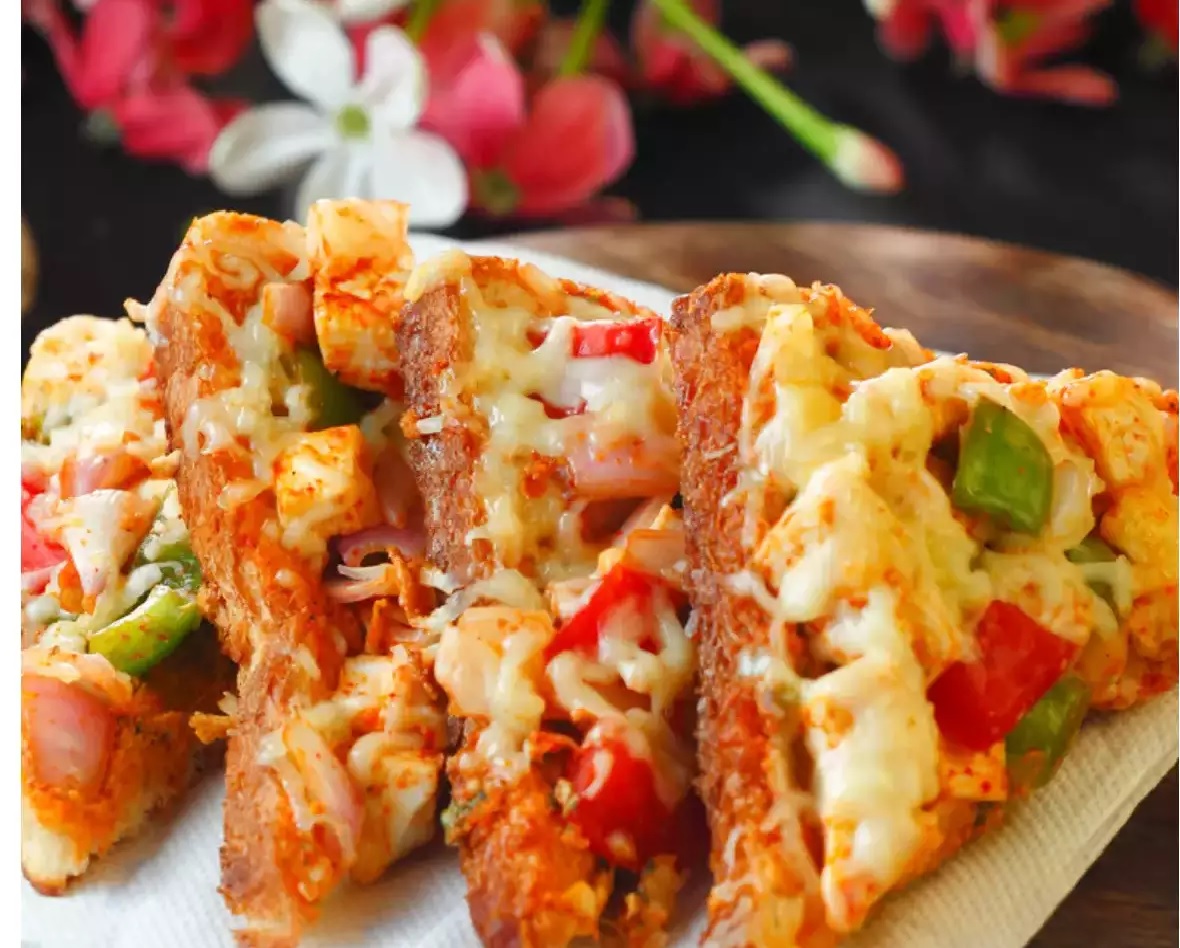 paneer bread pizza