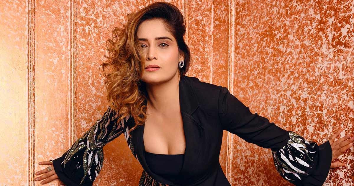arti singh448