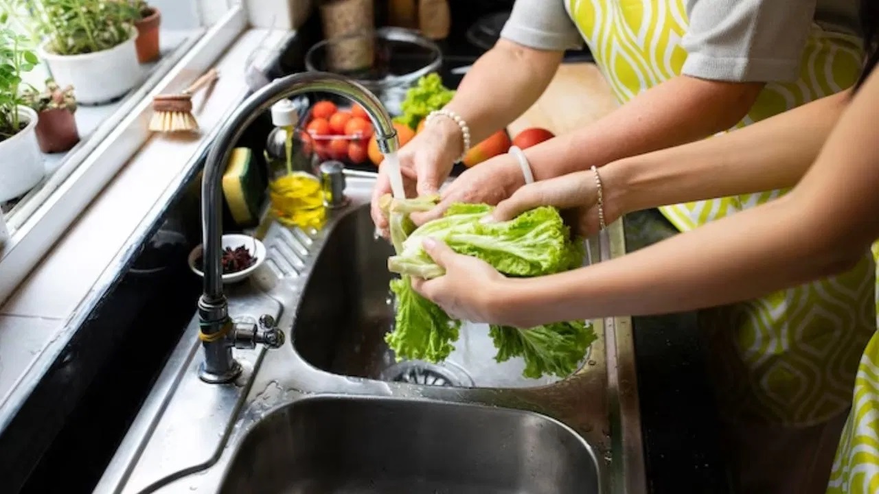 fruit veggies. tips to wash