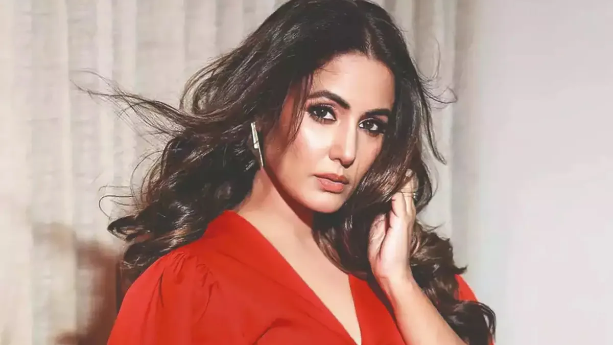 hina khan 11