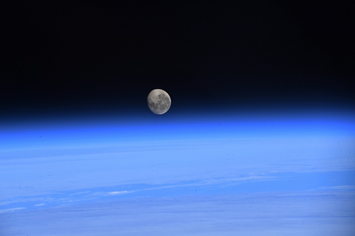 moon 1