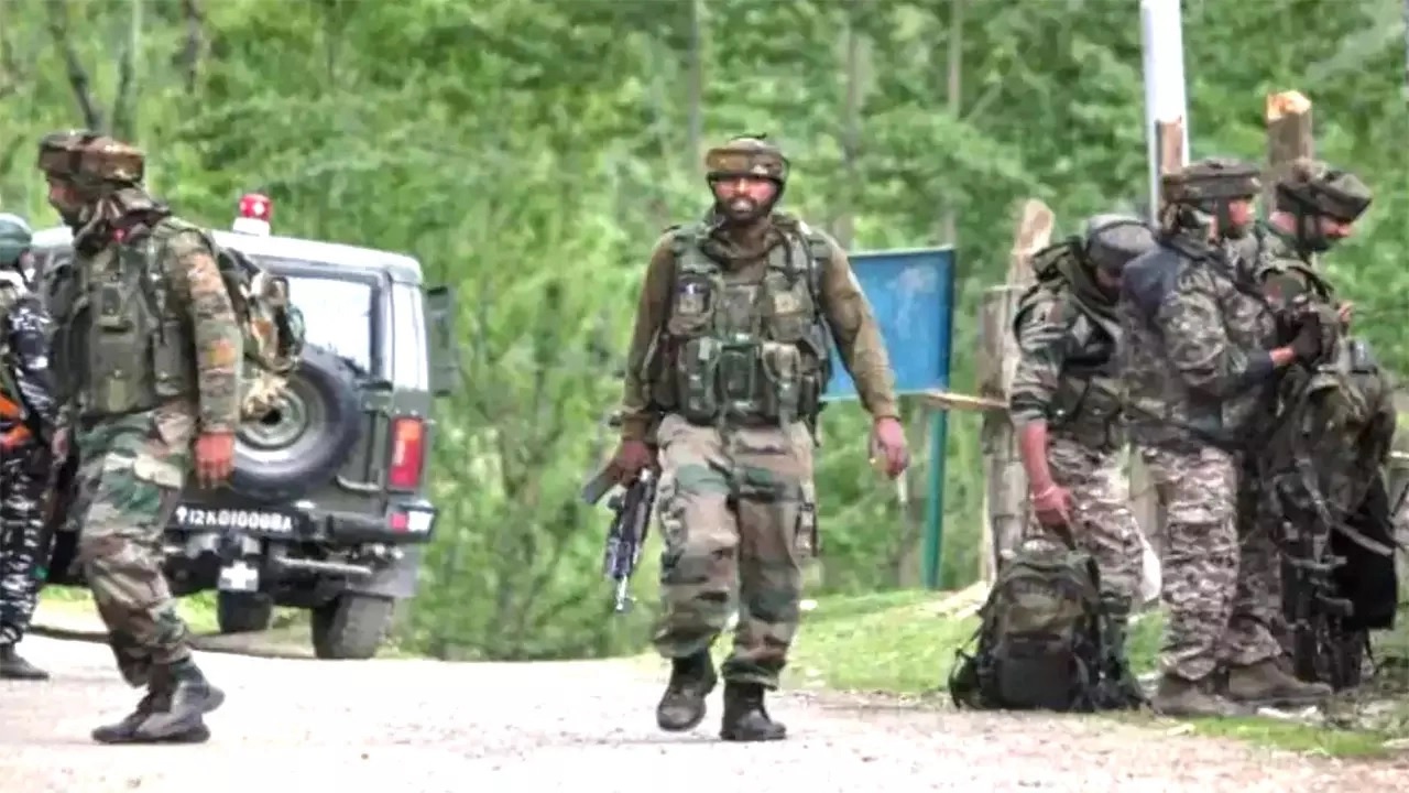 Kulgam Kashmir terorist