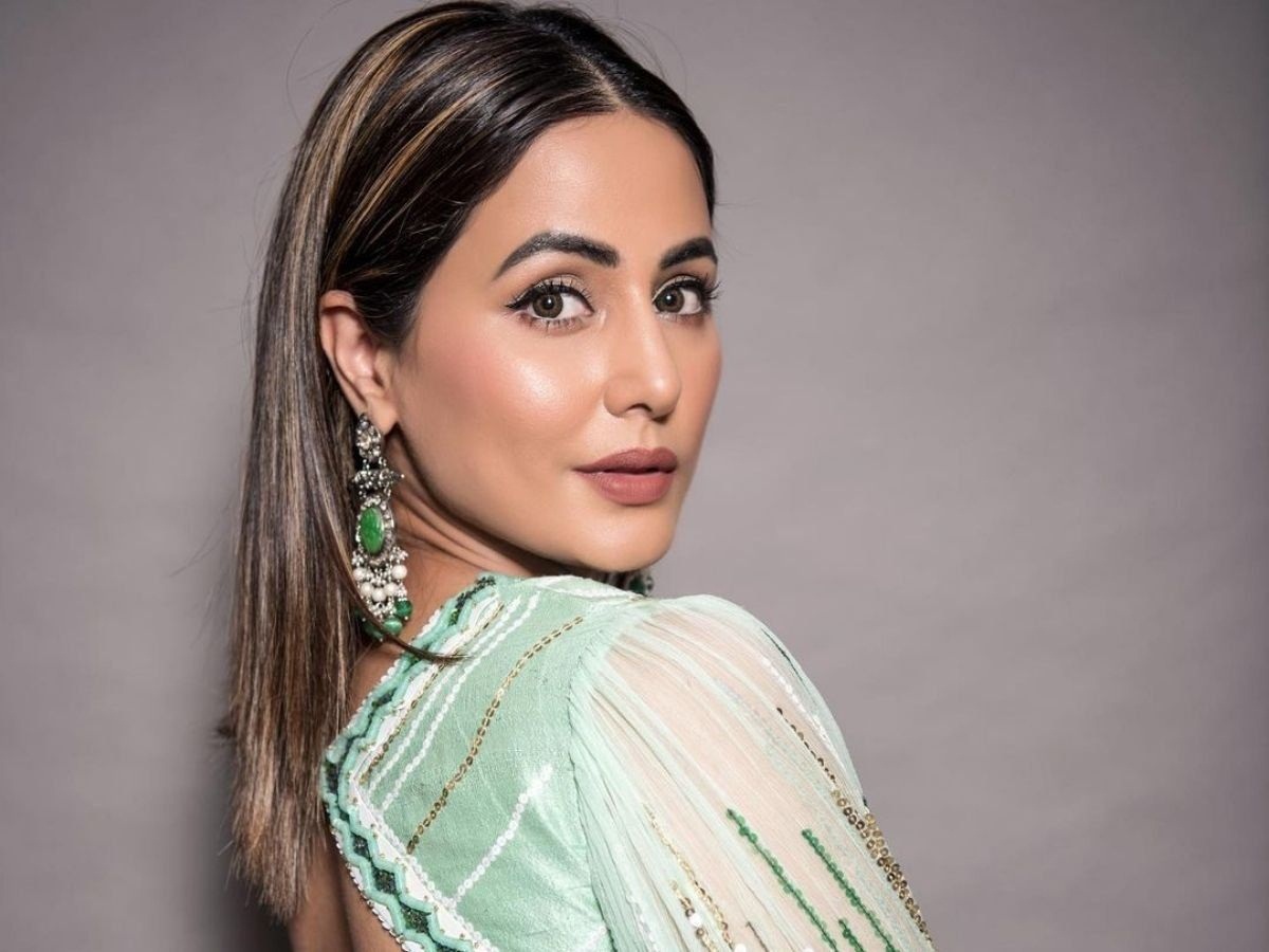 hina khan99