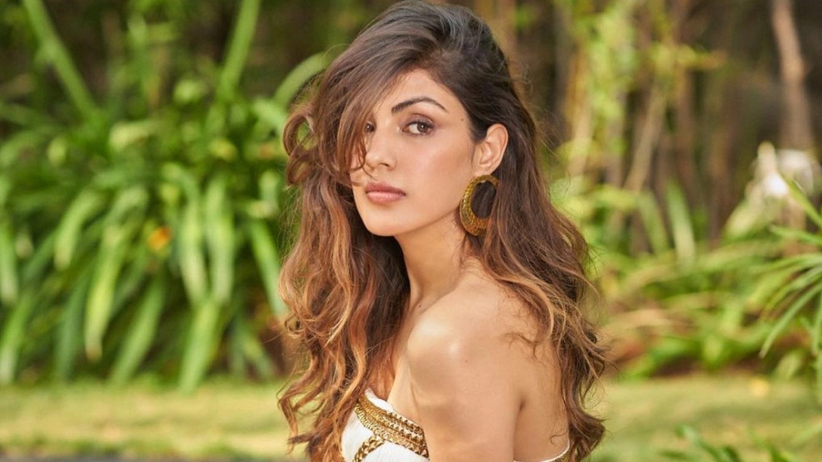 riya chakravarti22