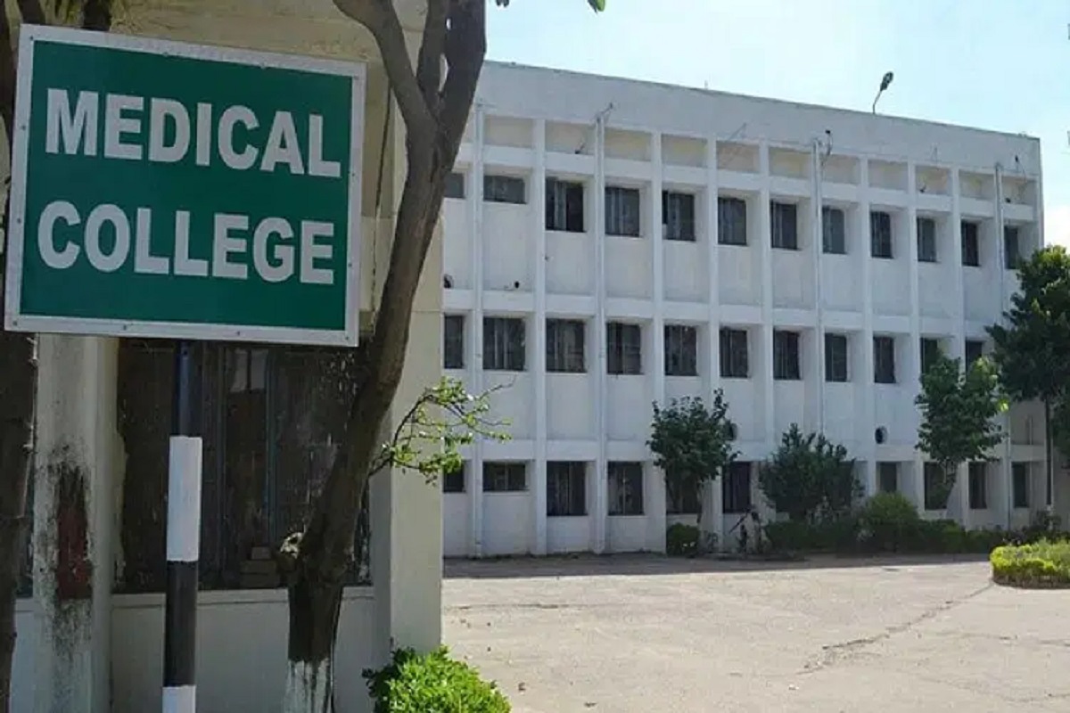 MEDIAL COLLEGE - Gujarat