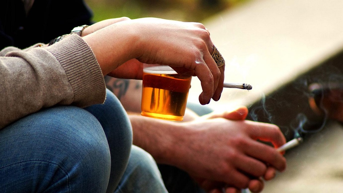 Alcohol-Cigarette Combination