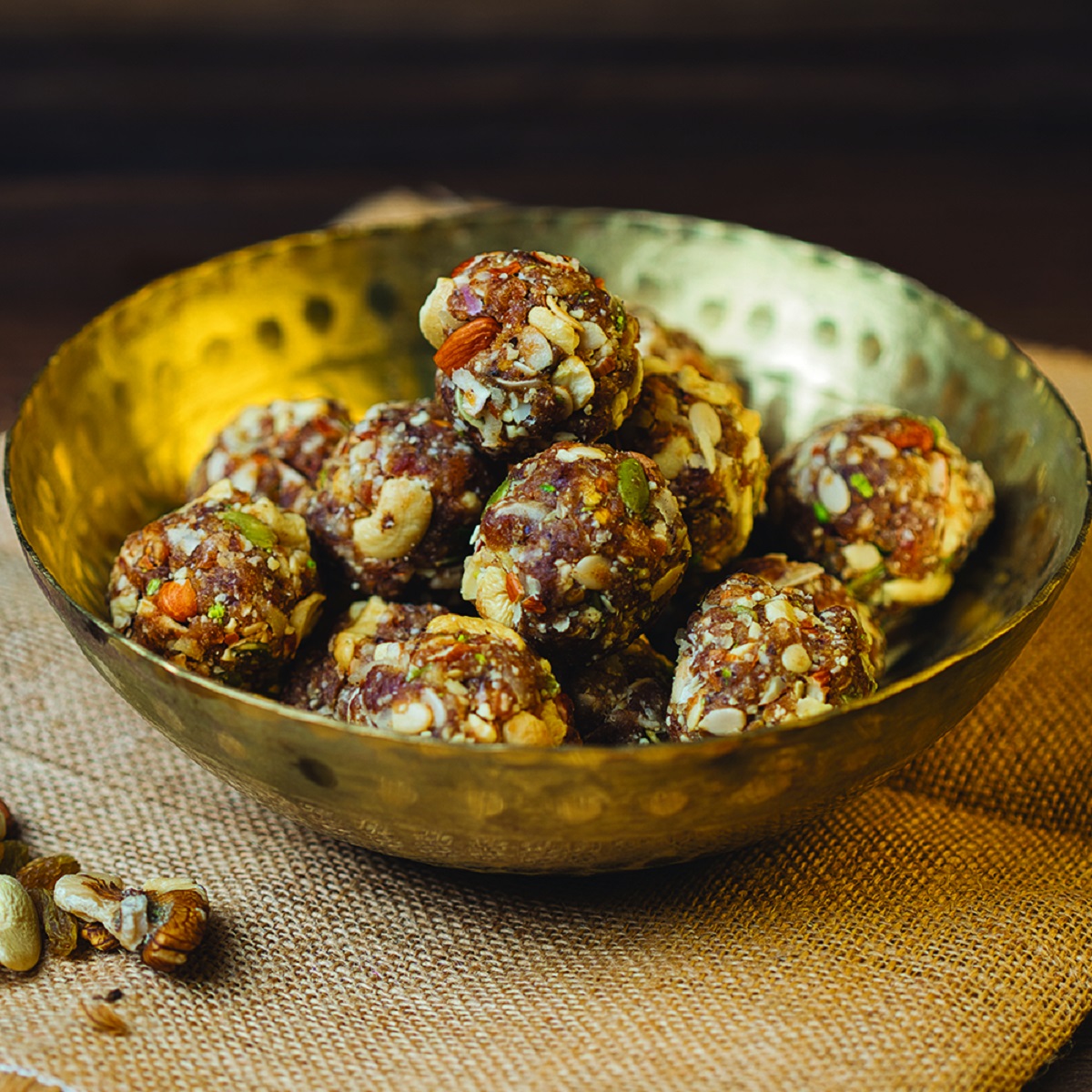 Dates Laddu - Recipe