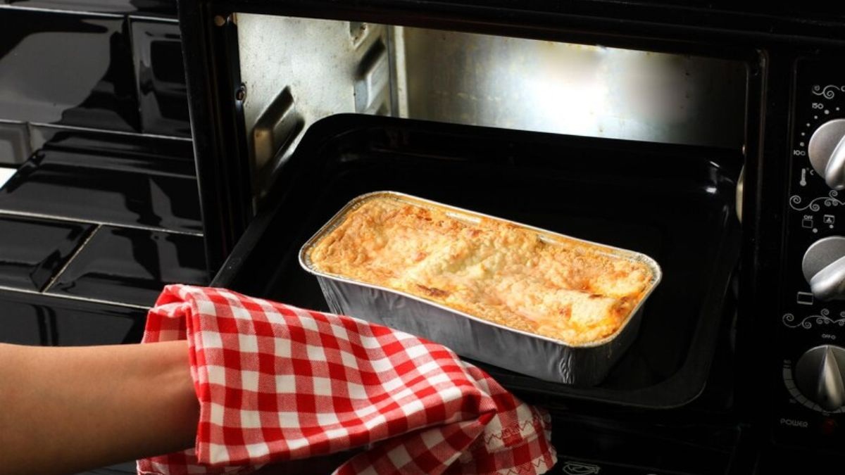 Microwave ovens