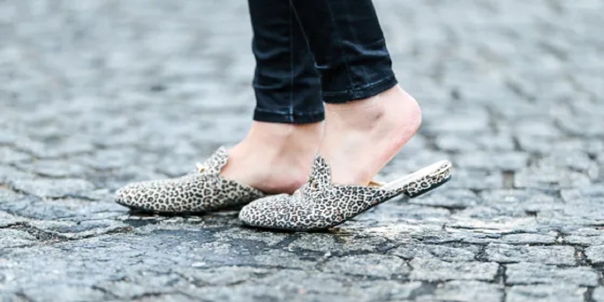 Mules footwear