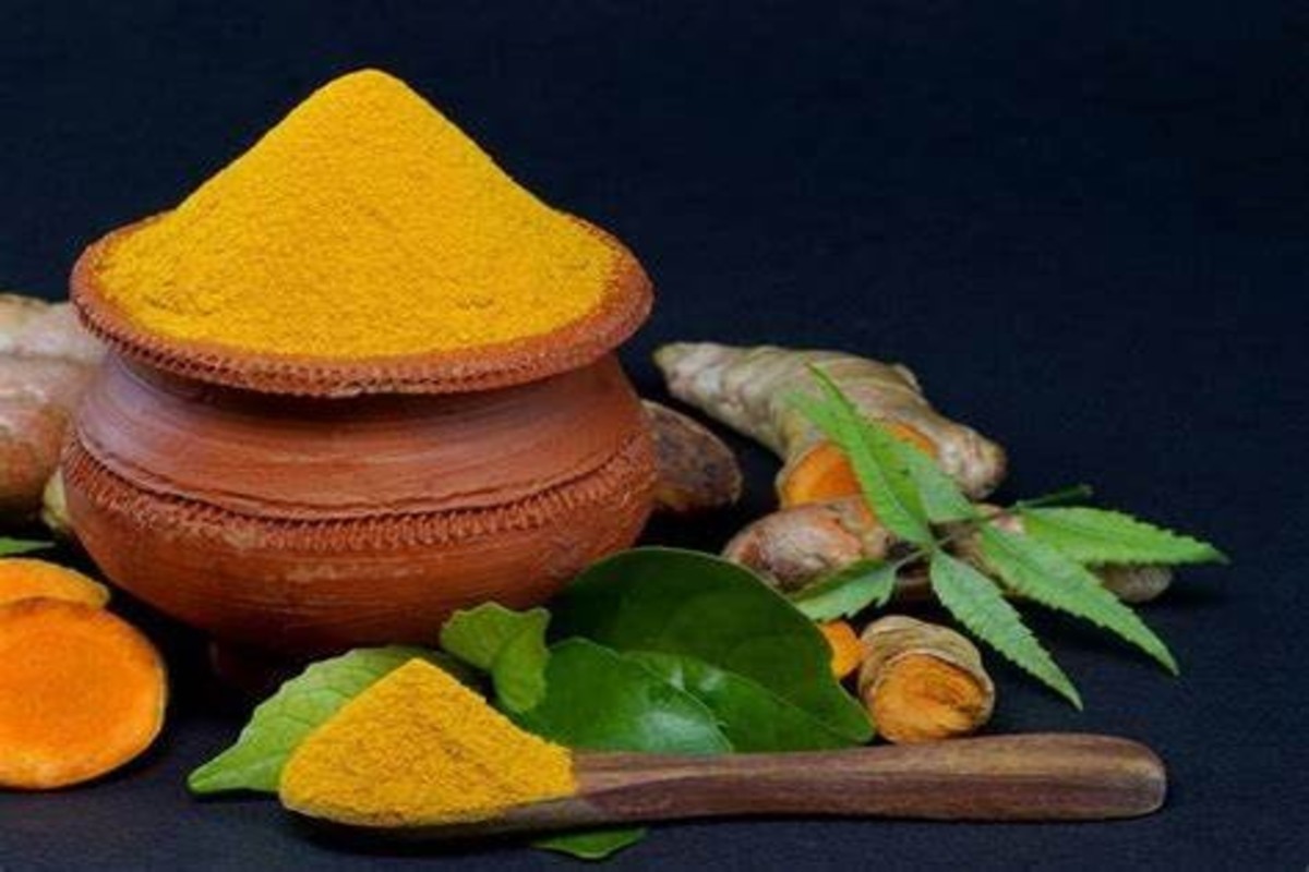 Benefits Of Neem Haldi Leaves
