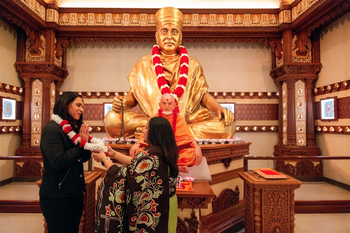 Tulsi Gabbard 1 Satya Day