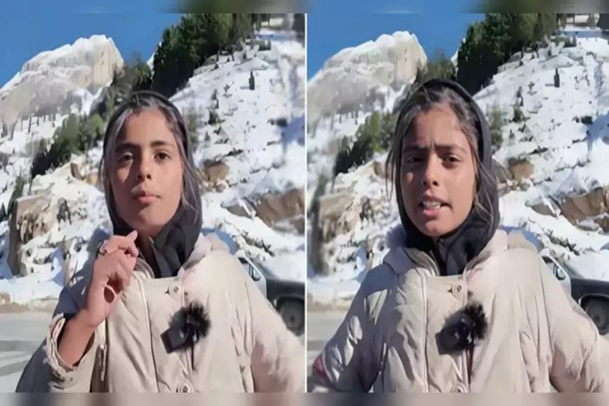 Pakistani Girl fluent English