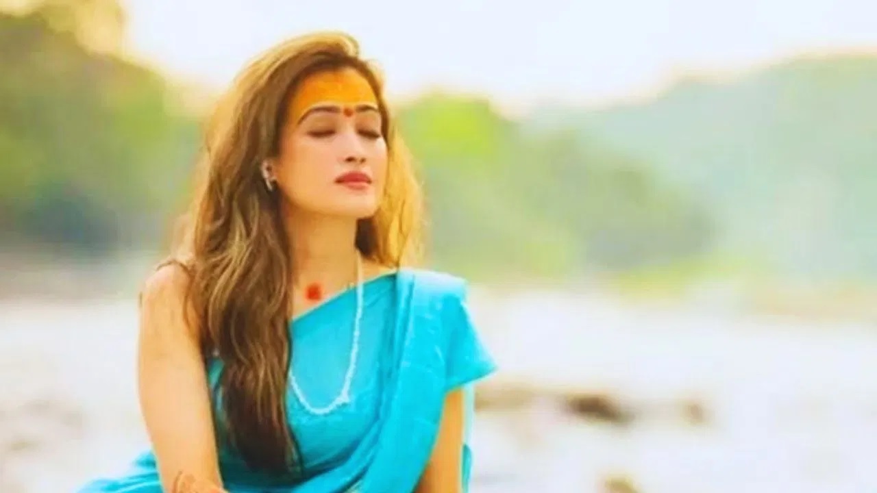 Harsha-Richaria-Sadhvi