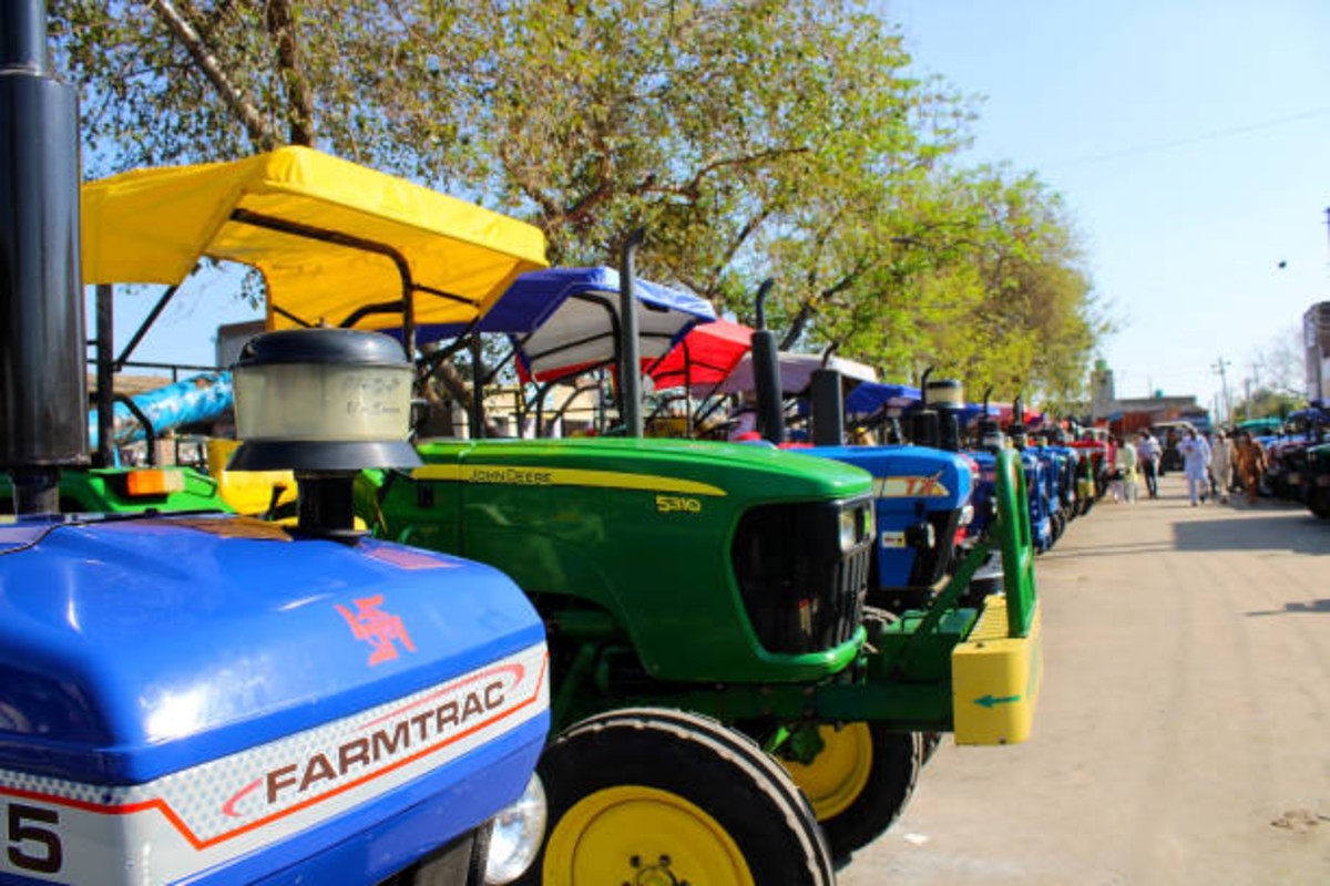Assistance to farmers to buy tractors