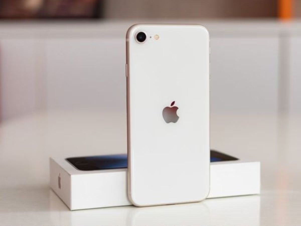 Iphone Se 4 Launch