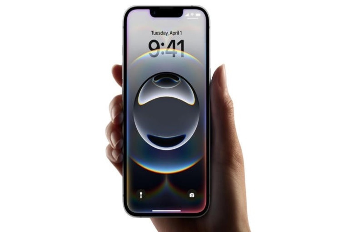 iPhone 16e
