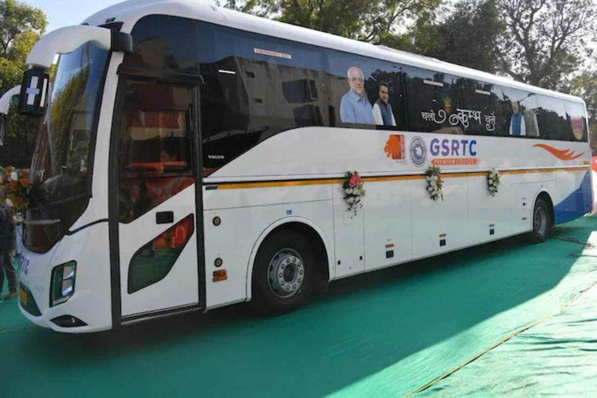 Mahakumbh 2025 Special Volvo Bus