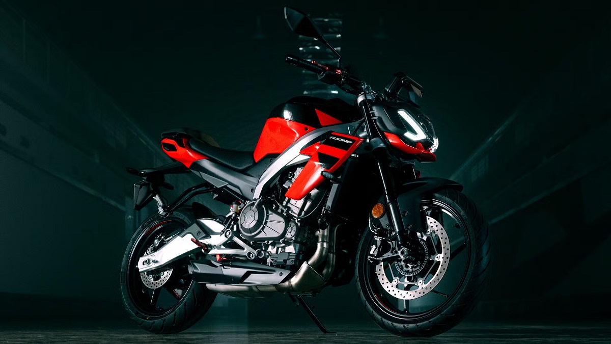 Aprilia Tuono 457 Launch