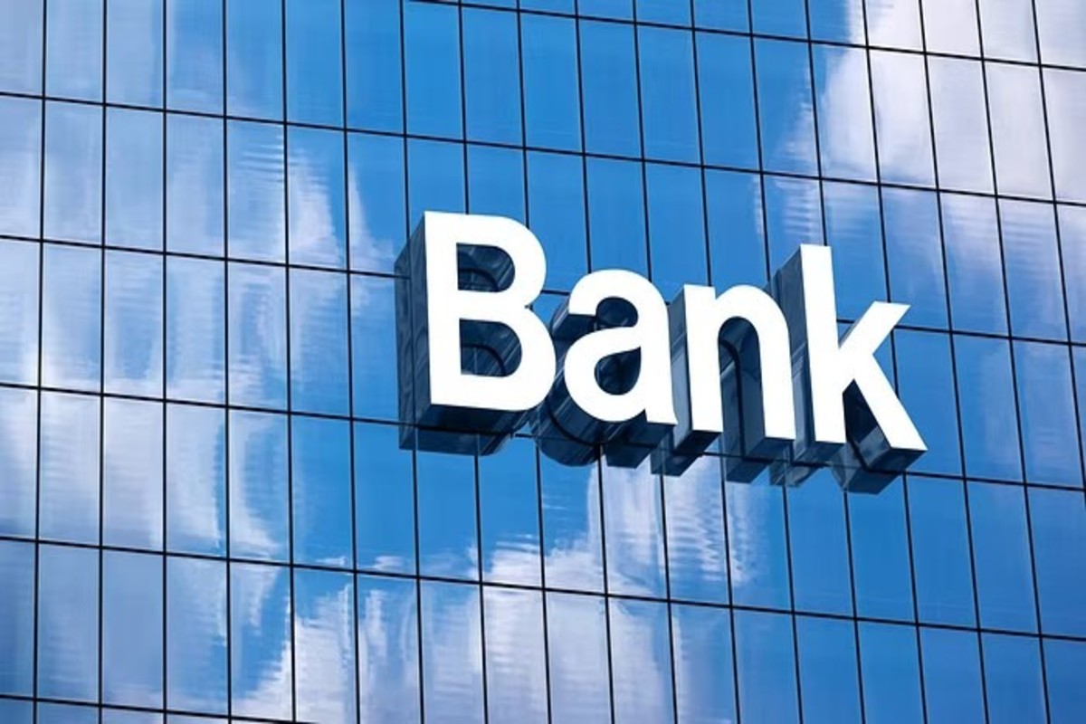 Co- Operative Bank