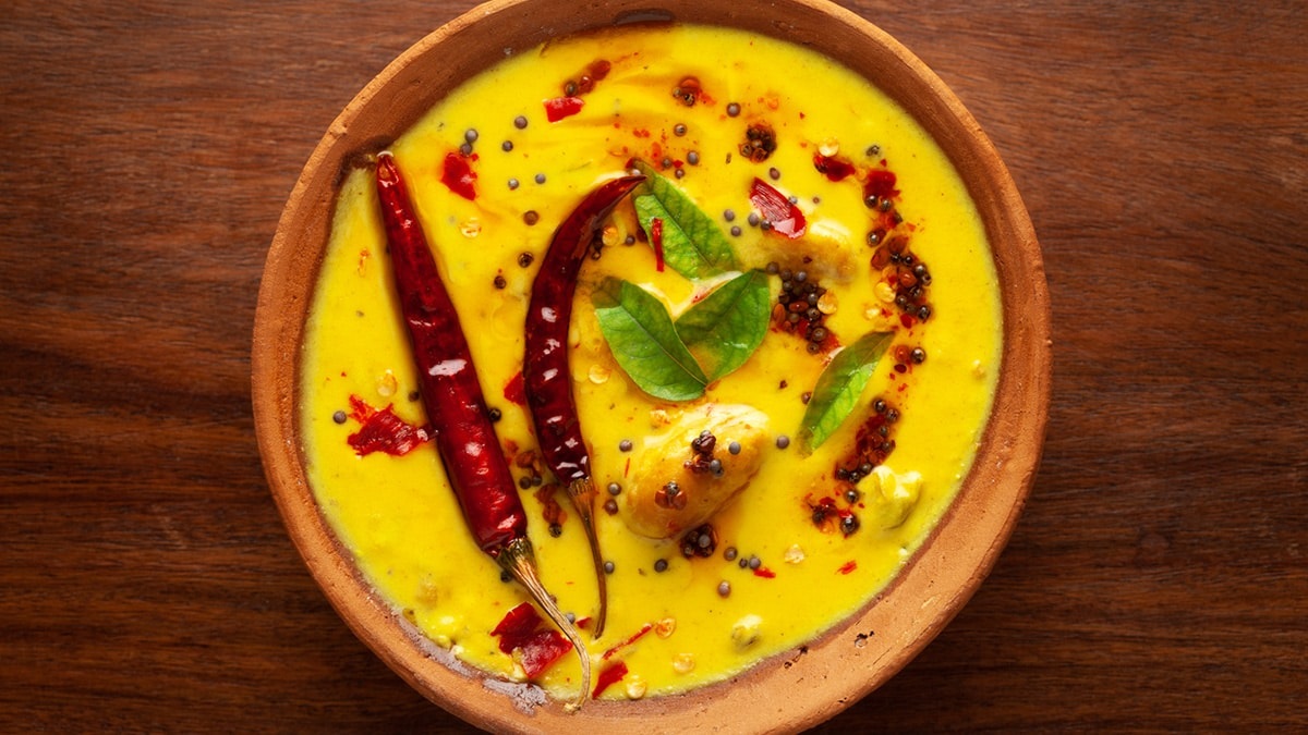 Punjabi Pakora Kadhi