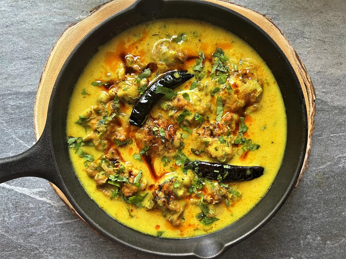 Punjabi Pakora Kadhi