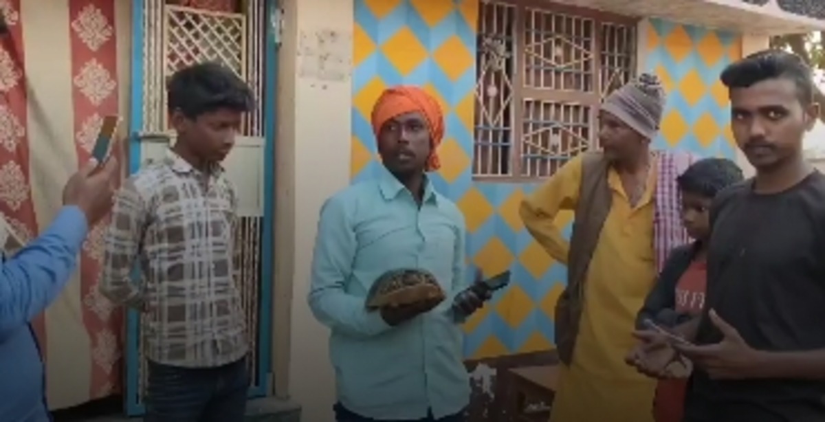 Fisherman finds a one crore treasure