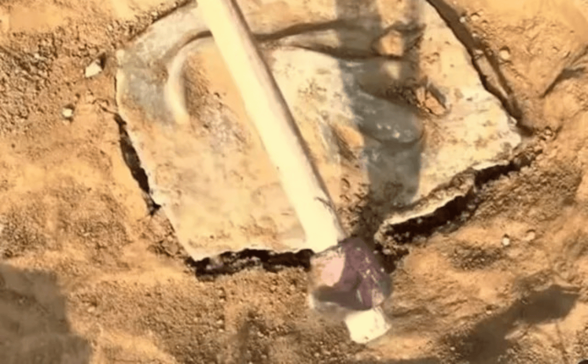 Gold Coins Discovered From Underground