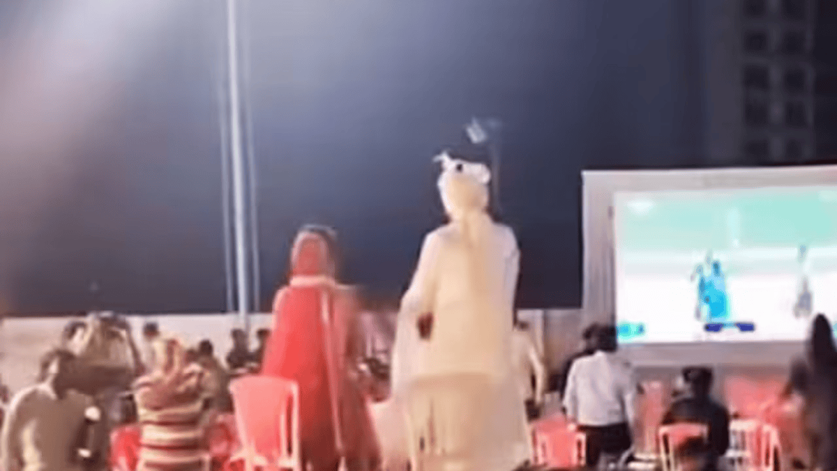 Wedding Paused For Virat Century
