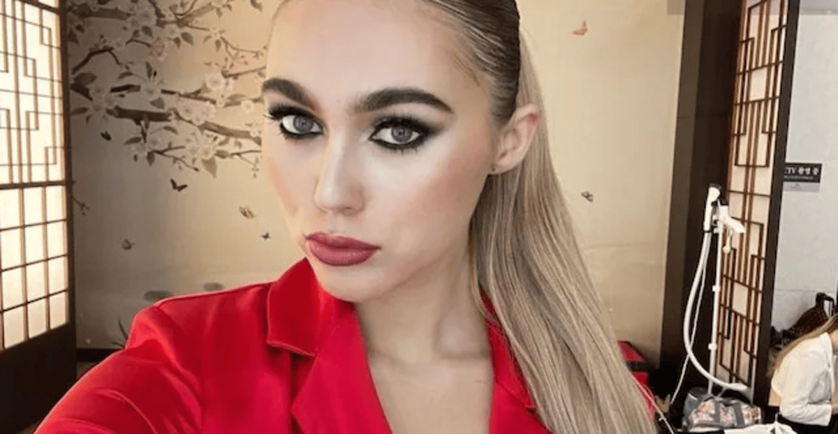 Beauty queen to model