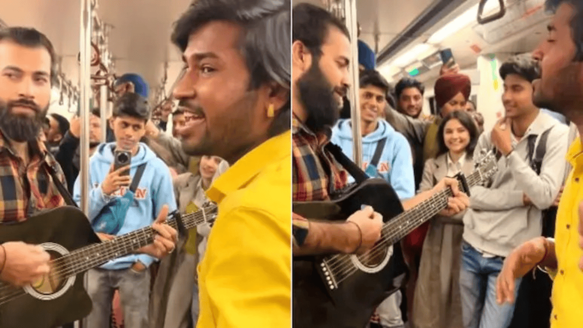 Delhi Metro Viral Video