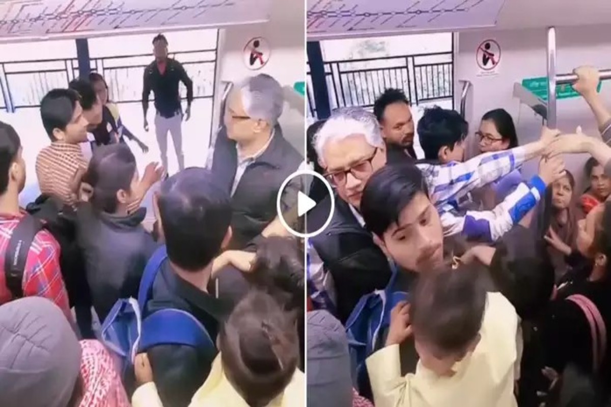Delhi Metro Fight Viral Video