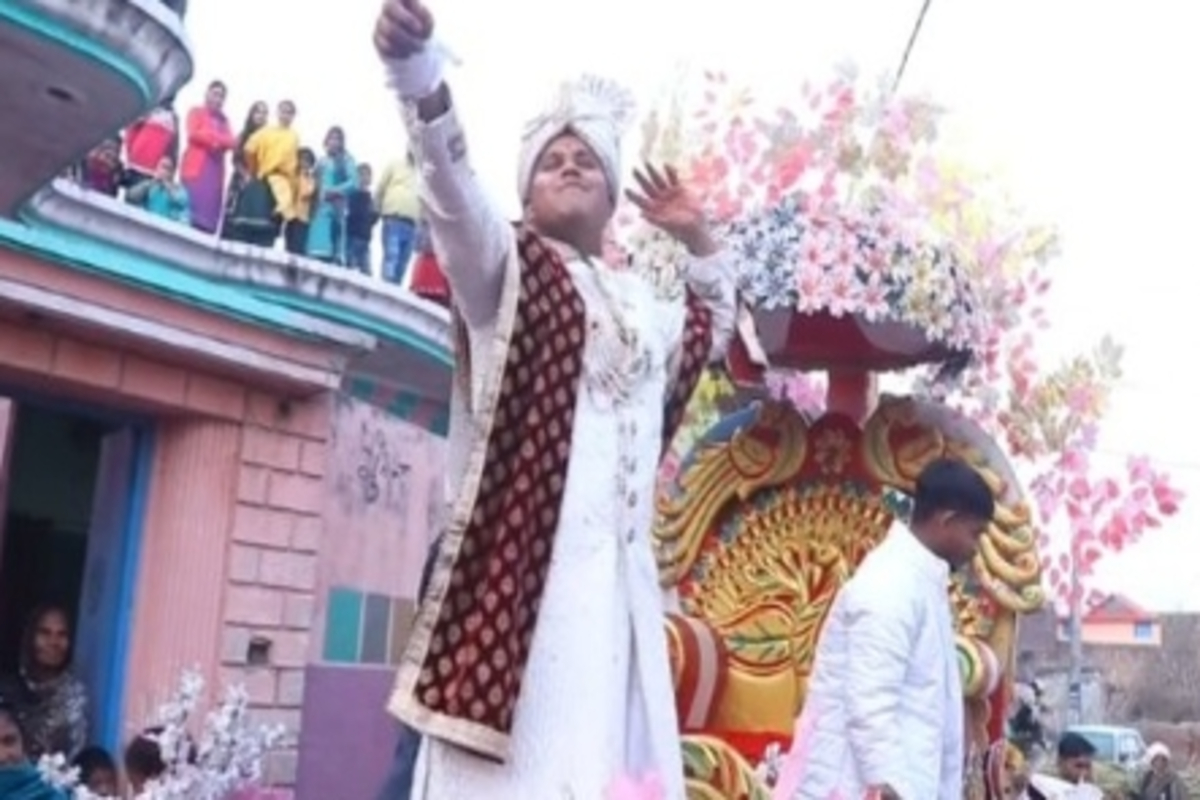Groom Viral Dance