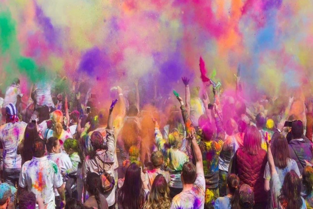 Holi 2025