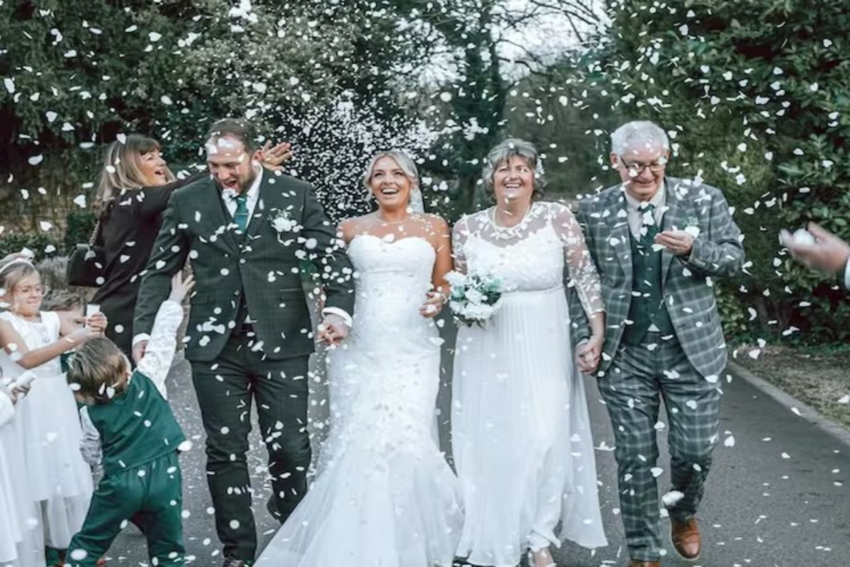 Mother And Daughter Married On Same Day