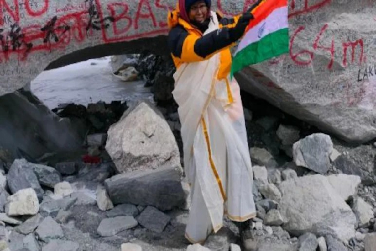 59-Year-Old Indian Woman Climbs Everest Solo