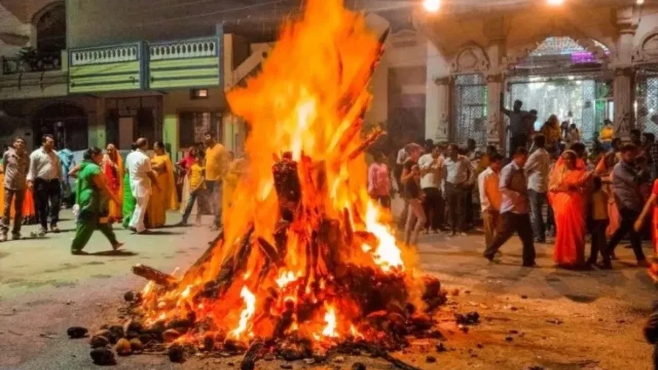 Holika Dahan 2025